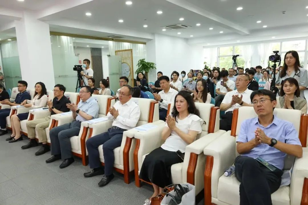 6486706f6b4db.jpg 6486706f6b4db.jpg